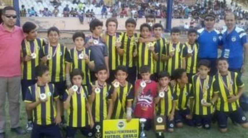 Nazilli Fenerbah&ccedil;e Futbol Okulu İzmir&rsquo;de Turnuvaya Katılıyor