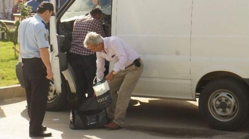 Ş&uuml;pheli Paket Polisi Alarma Ge&ccedil;irdi