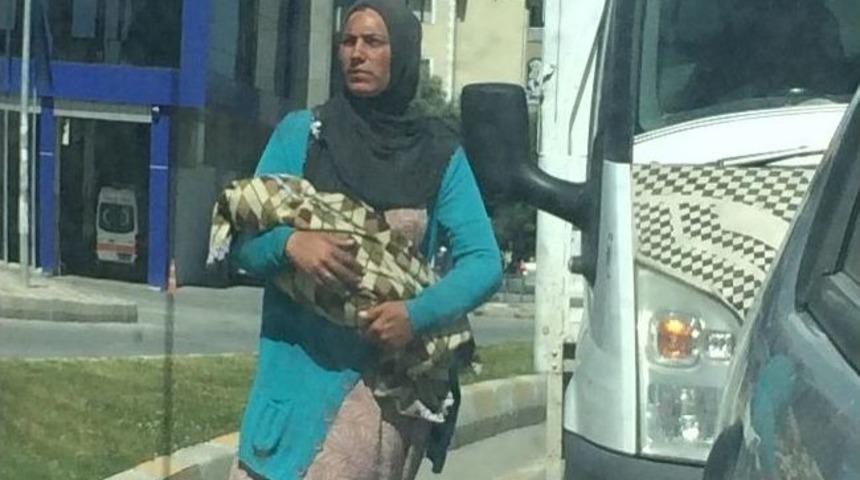 Suriyeli Dilenciler Trafik Işıklarını Mesken Tuttular