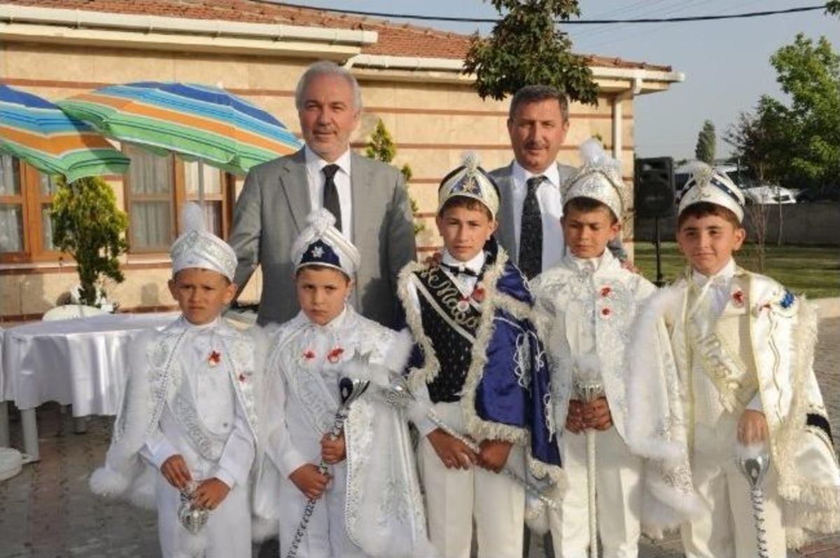 &Ccedil;ocuk Yuvası'nda S&uuml;nnet D&uuml;ğ&uuml;n&uuml;