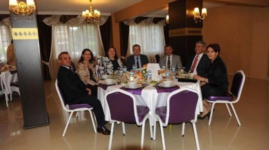 K&uuml;tahya'da Hakim Ve Savcılara Veda Yemeği