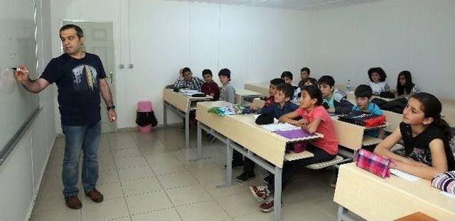 Ar&uuml;&rsquo;de Yaz Kursu Başladı 1