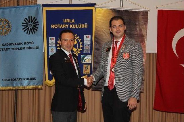 Urla Rotary Ailesi Devir Teslim Etti 2