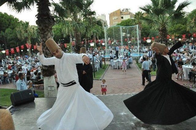 Menemen’de Birlikteliğin Adı “sokak İftarları”