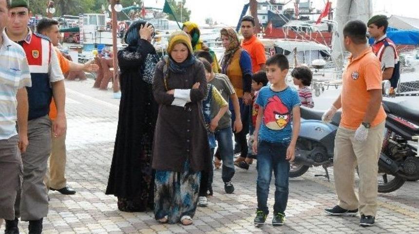 &Ccedil;anakkale'de 45 Ka&ccedil;ak G&ouml;&ccedil;men Yakalandı