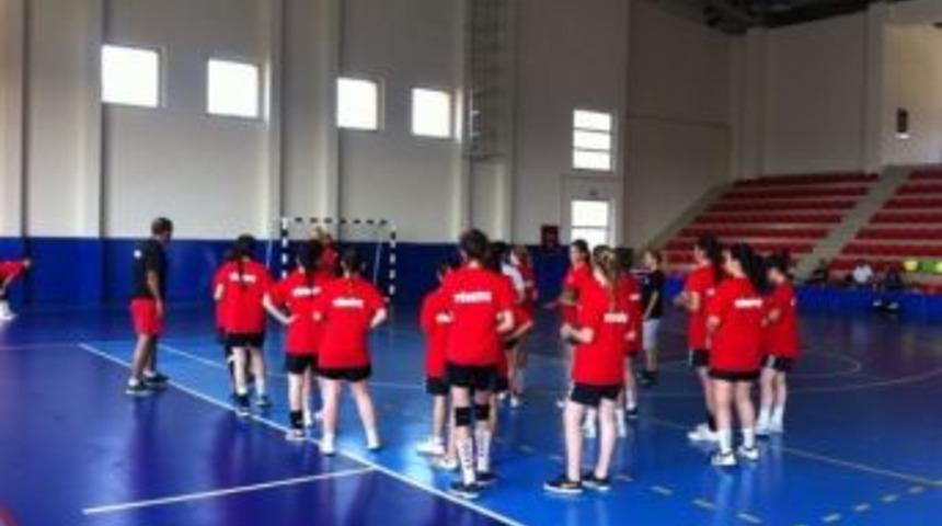 Tekirdağlı Hentbolcular Milli Takımda