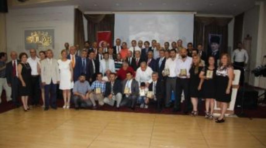 Basın Emek&ccedil;ileri &Ouml;d&uuml;llerini Aldı