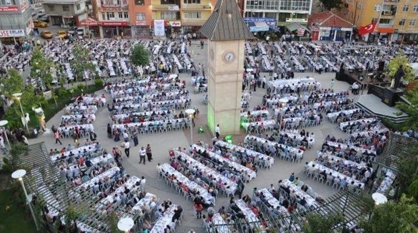 Ankara B&uuml;y&uuml;kşehir Belediyesi İlk İftara Hazır