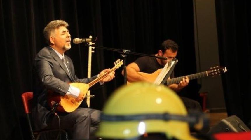 Avustralya&rsquo;da Konser Verdi; Gelirini E&ccedil;ev&rsquo;e Bağışladı