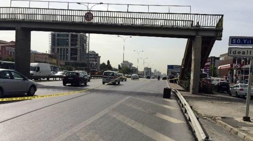 Karayolu'nda Unutulan Bavul Polisi Alarma Ge&ccedil;irdi