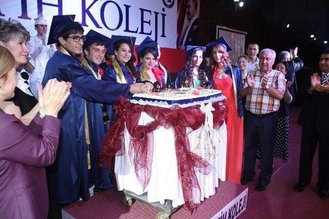 Fatih Koleji nden 49. Yılda 130 Mezun 1