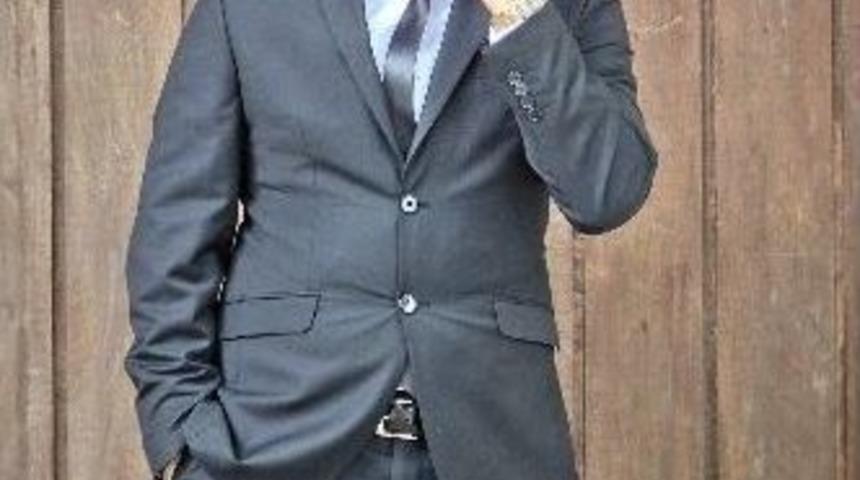 Odasında Oynayan &Ccedil;ocuk Şimdi İnternet Devleriyle Yarışıyor