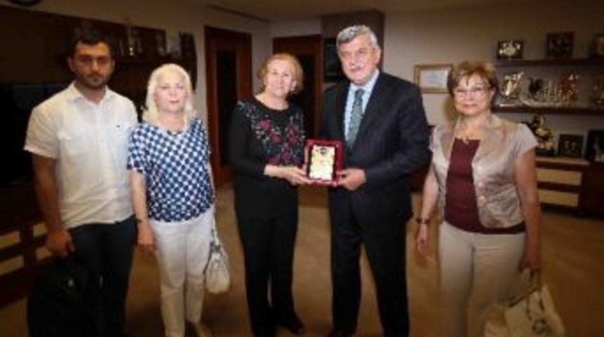 Stk&rsquo;lardan Karaosmanoğlu&rsquo;na Ziyaret