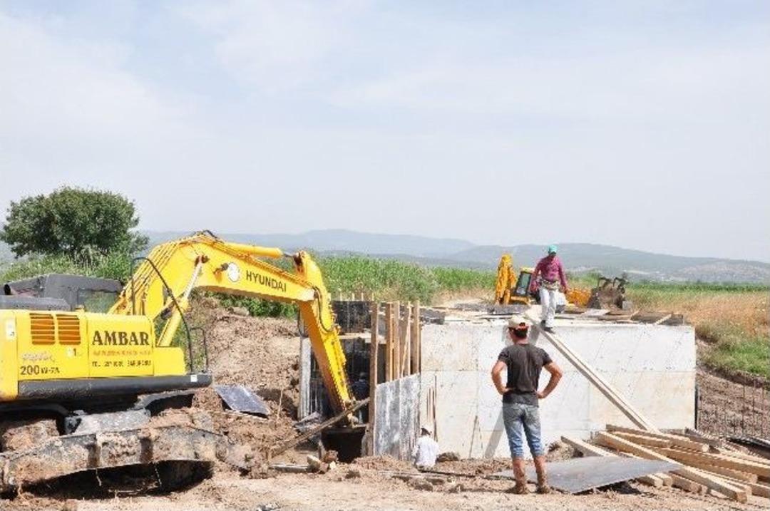 K&ouml;yl&uuml;ler Kendi K&ouml;pr&uuml;s&uuml;n&uuml; Yapıyor