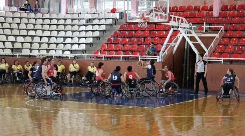 Garanti Tekerlekli Sandalye Basketbol Şampiyonası Sona Erdi