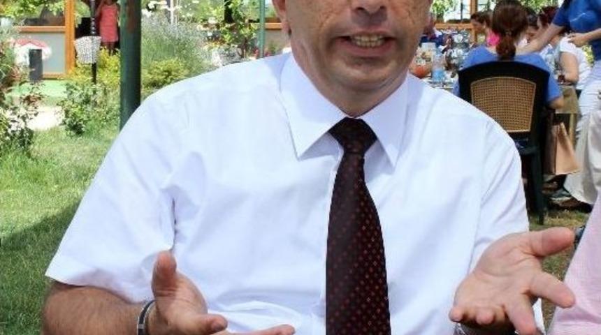 Sağlık&ccedil;ılara &lsquo;&ouml;fke&rsquo; Kontrol&uuml;