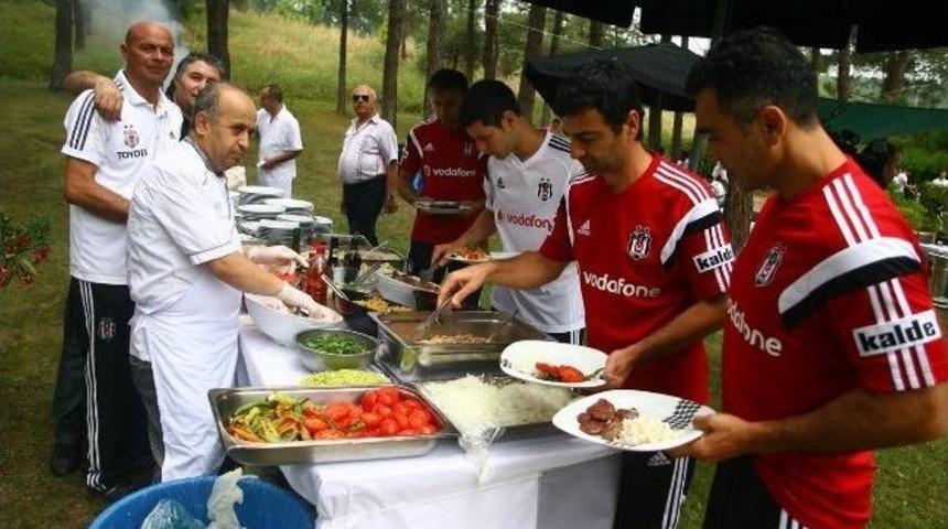 Beşiktaş, Barbek&uuml; Partisinde Bir Araya Geldi