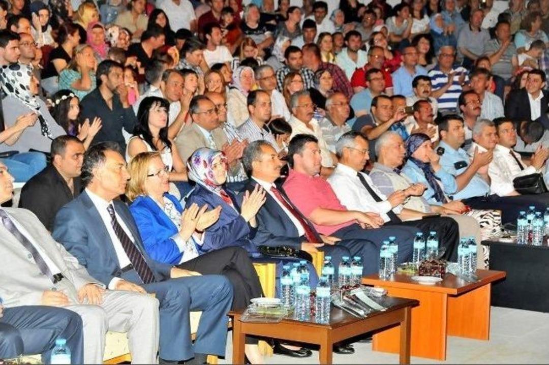 3. Akşehir Kirazı K&uuml;lt&uuml;r Ve Sanat Festivali Yapıldı