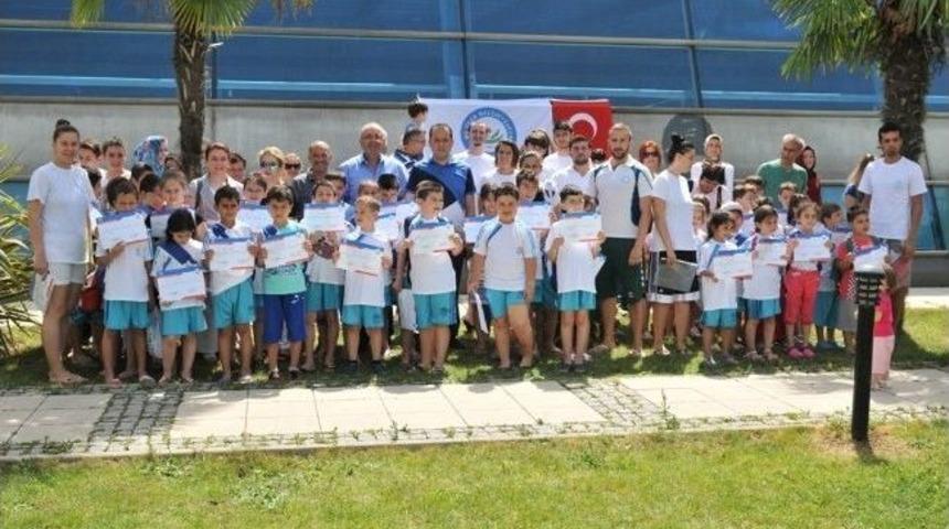 Nil&uuml;fer&rsquo;de Yaz Okulları İlk Mezunlarını Verdi