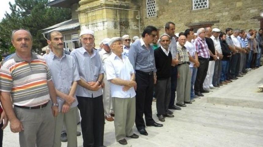 Irak'ta Hayatını Kaybedenler İ&ccedil;in Gıyabi Cenaze Namazı Kılındı