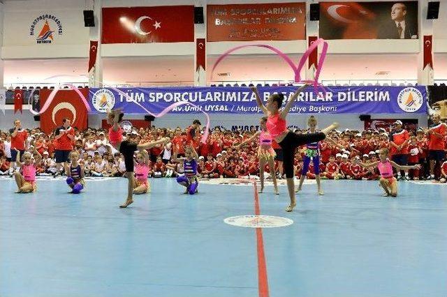 Muratpaşa’da Yaz Spor Okulları Açıldı