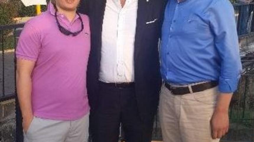 Fikret Orman Kızılay'ın Standında