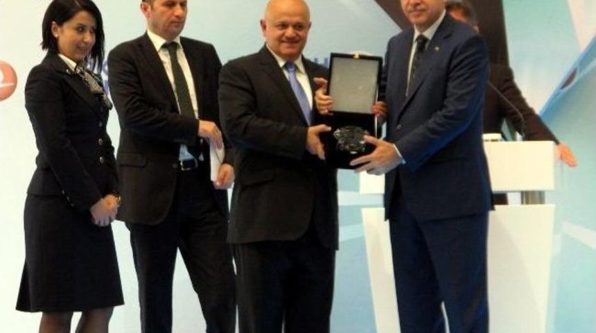 Başbakan Erdoğan: &ldquo;dik Durmasaydık &Ccedil;evredeki &Uuml;lkelerden Farkımız Kalmazdı&rdquo;