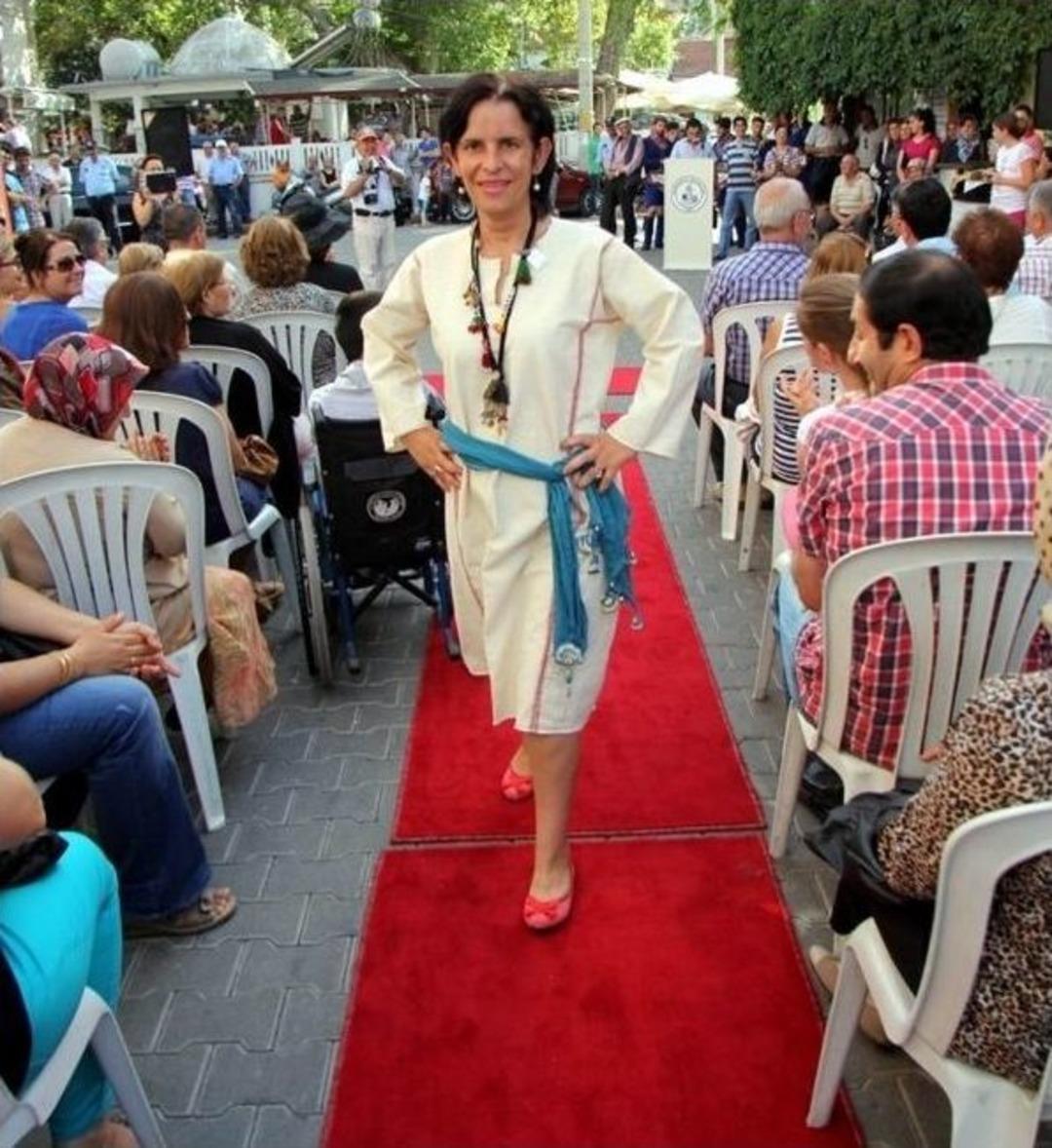 Zihinsel Engelli Gen&ccedil;ler Mankenlik Yaptı