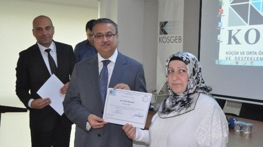 Girişimciler Sertifikalarını Aldı