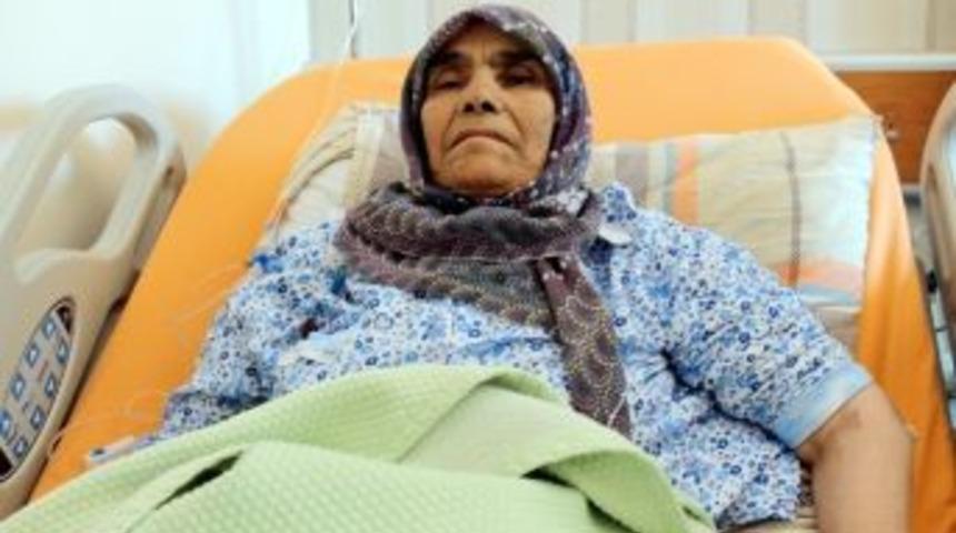 70 Yaşındaki Hasta Artık Yemek Yiyebilecek