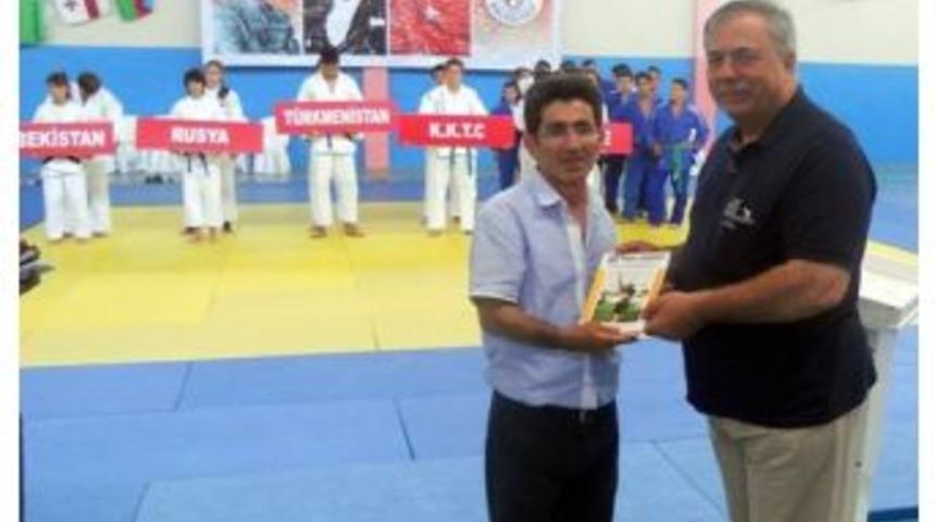 Karasu&rsquo;da Uluslararası Judo Etkinliği