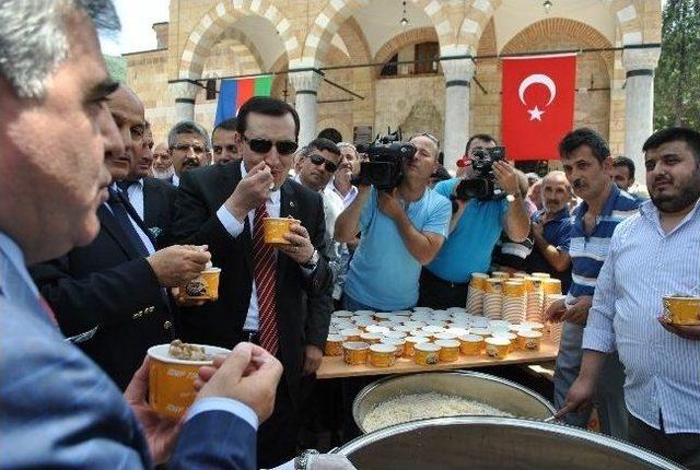 Başbakan Yardımcısı İşler, Cami A&ccedil;ılışına Katıldı 2