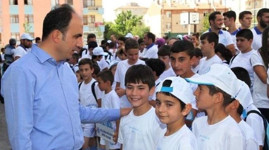 Sel&ccedil;uklu Belediyesi Yaz Spor Okulları A&ccedil;ıldı