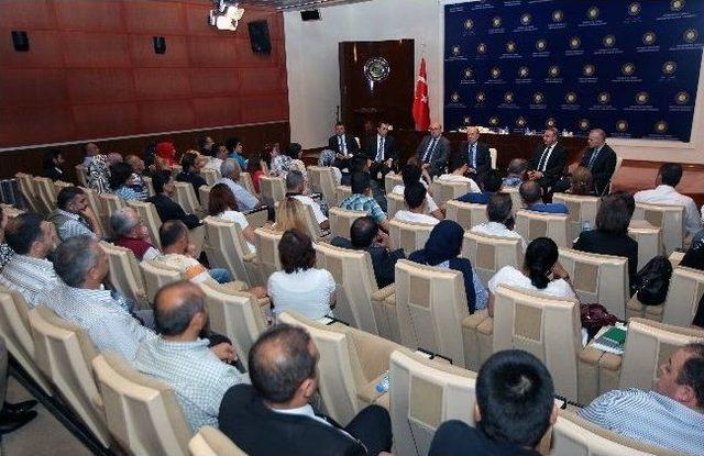 Naci Koru, Musul Başkonsolosluğu Personelinin Yakınlarıyla Bir Araya Geldi