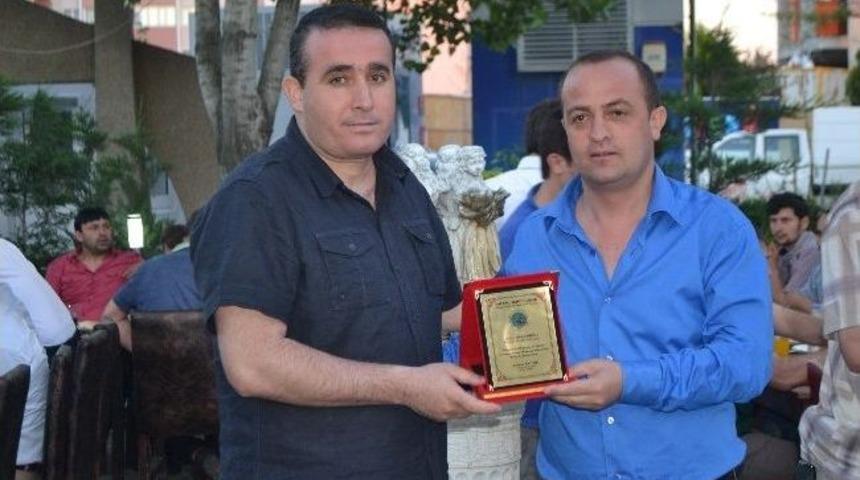 Samsunlular'dan Sponsorlara Plaketli Teşekk&uuml;r