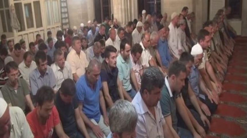 Tekirdağ&rsquo;da İlk Teravih Namazı Kılındı