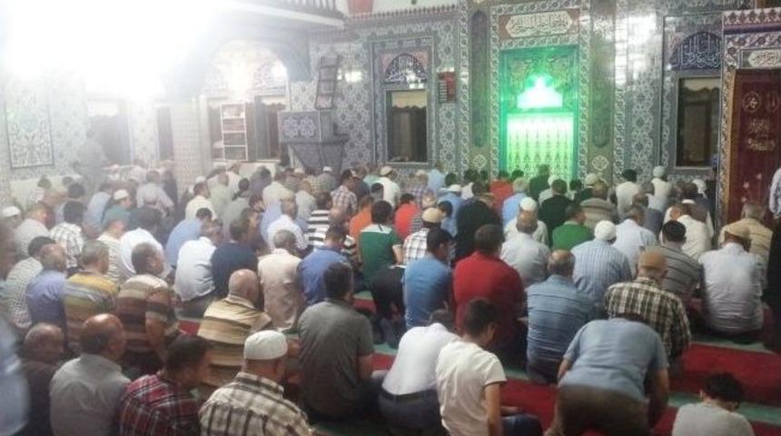 Van&rsquo;da Ramazan Ayının İlk Teravih Namazı Kılındı