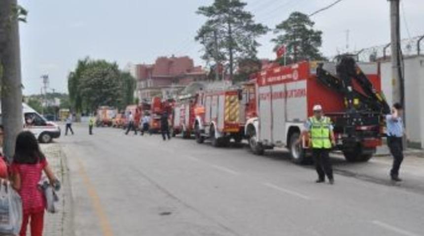 D&uuml;zce A&ccedil;ık Ceza İnfaz Kurumunda Yangın Ve İsyan Tatbikatı Yapıldı