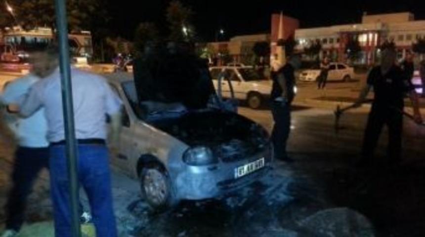 Seyir Halinde İken Yanmaya Başladı