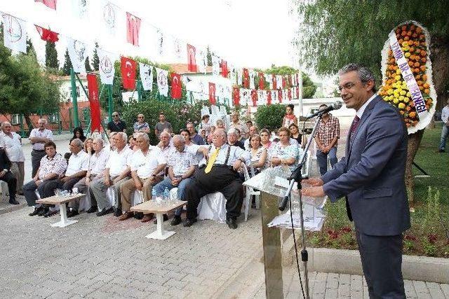 Karşıyaka Ekrem Bulgun Parkı Açıldı