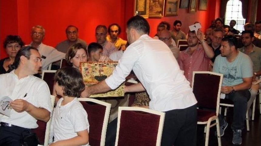 M&uuml;zayedede Bir "ilk"