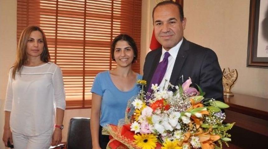 Tarım İş&ccedil;ileri İ&ccedil;in Geldiler, Başkan S&ouml;zl&uuml;'y&uuml; Ziyaret Ettiler