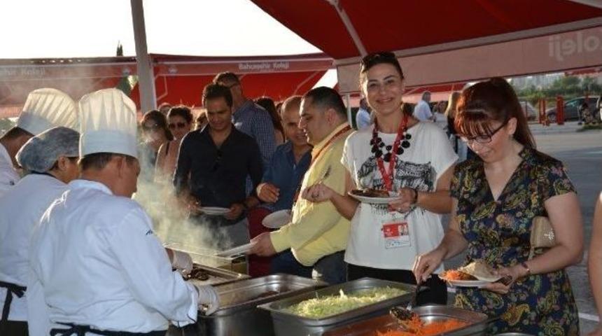 Yaz Tatiline &Ouml;ğretmenleri Barbek&uuml; Partisiyle Uğurladı