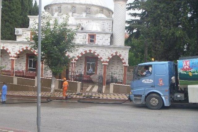 Bilecik'in Camilerinde Ramazan Temizliği