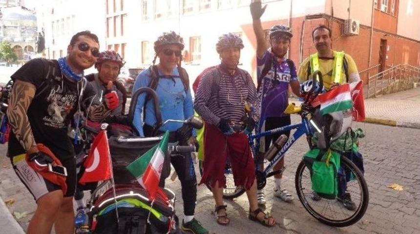 İranlı Turistler Bisiklet İle Karadeniz Turuna &Ccedil;ıktı