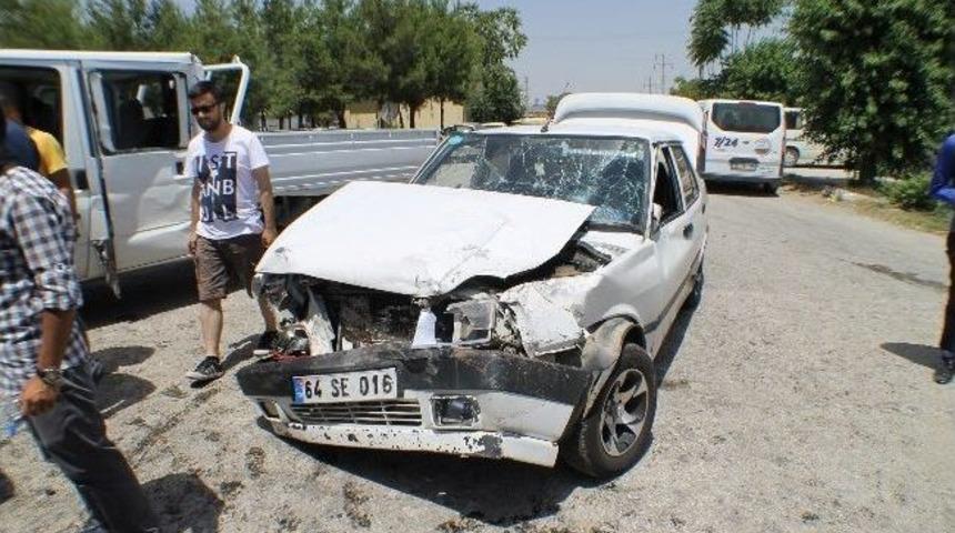 Denizli&rsquo;de Zincirleme Trafik Kazası: 8 Yaralı