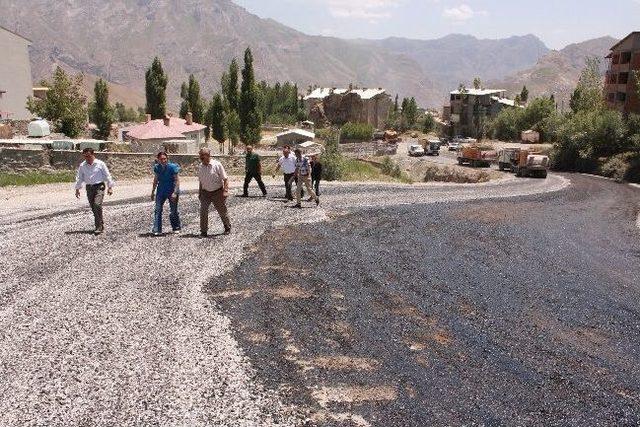 Eş Başkanlar Yol Yapım Çalışmalarını Denetledi