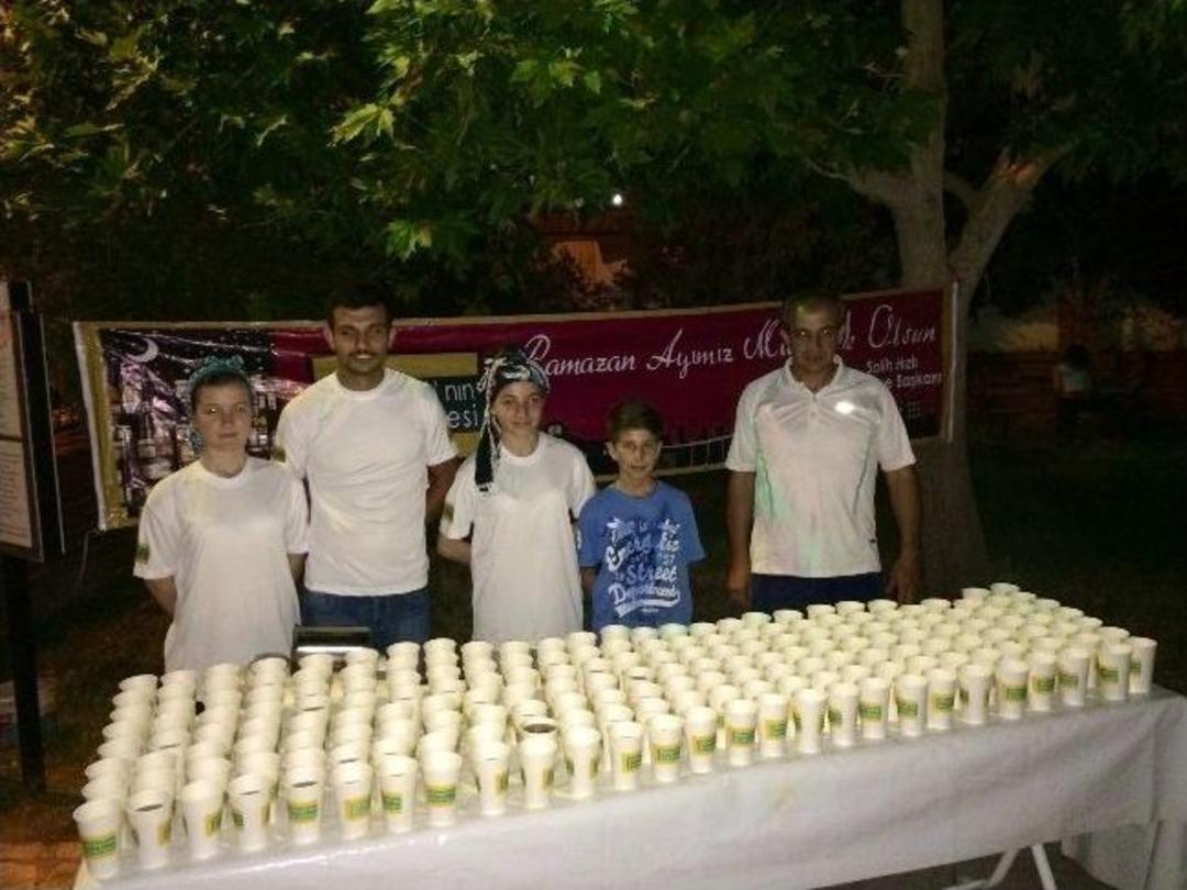 Akhisar Belediyesi Şerbet Geleneğini Yaşatıyor