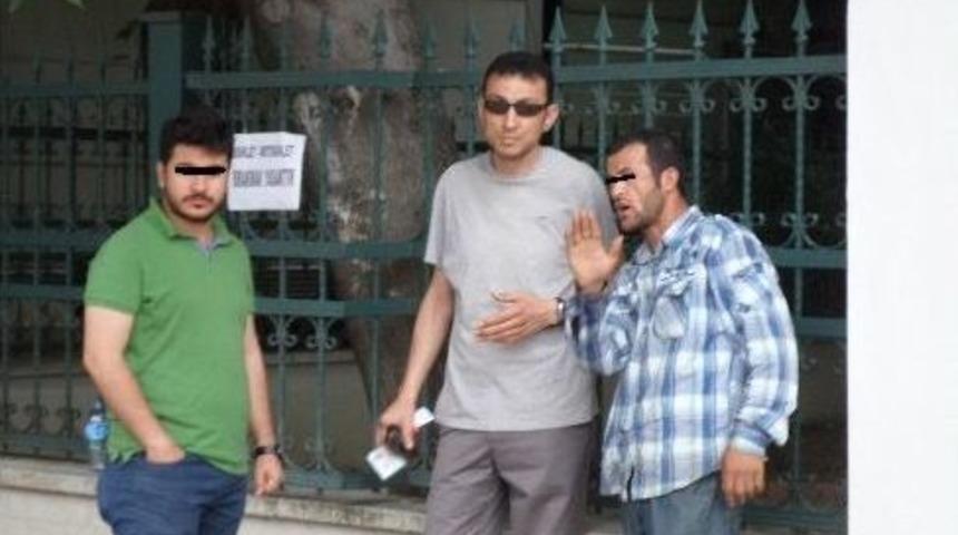 A&ccedil;ıklama Yapanlara Rahatsızlık Verince Polis M&uuml;dahale Etti