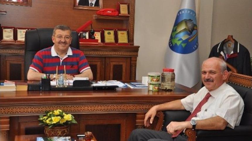 &Ouml;zel İdare Genel Sekreteri Uzun' Dan Başkan Baş&rsquo;a Ziyaret